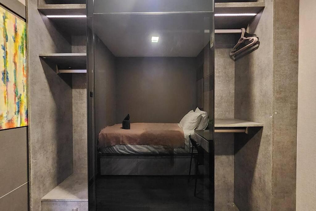 SelfCheckIn The State Tower RiverView 2Bedroom BTS ICONSIAM Silom Sathon