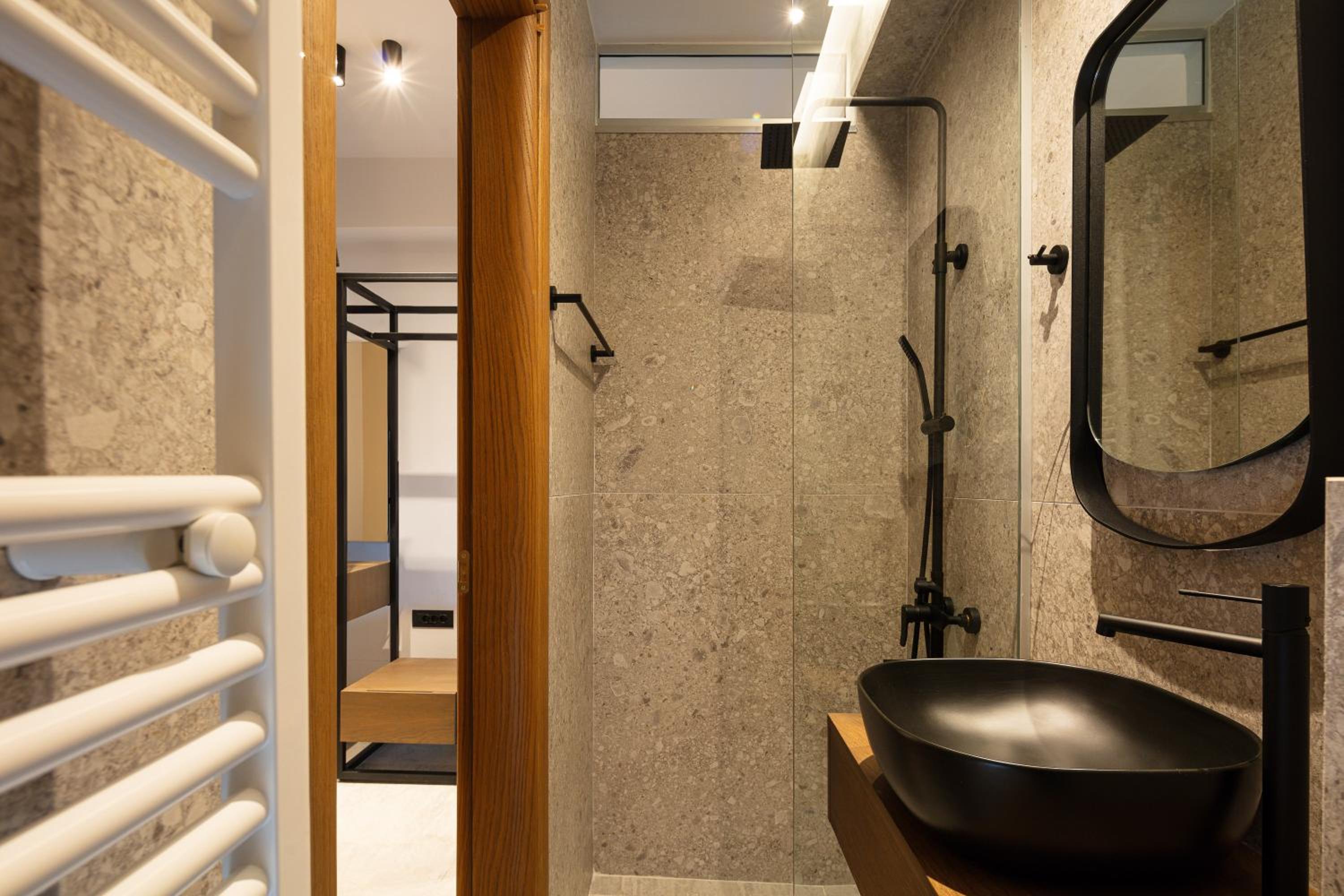 Kōa Villas, stylish Seaview retreat by etouri