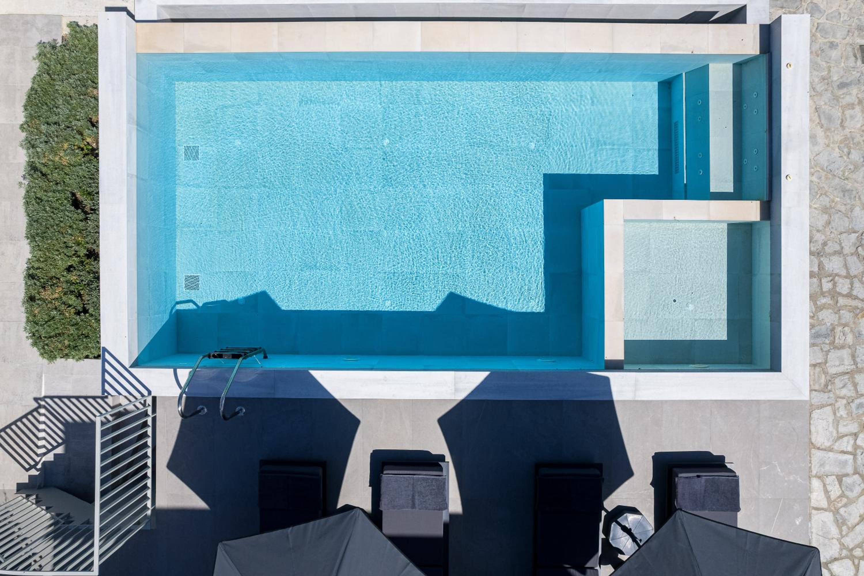Kōa Villas, stylish Seaview retreat by etouri