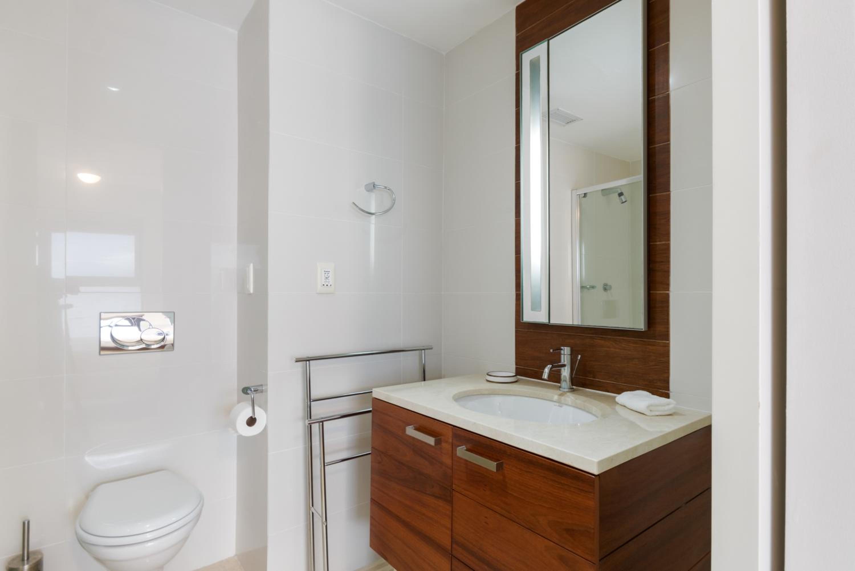 Topaz 801 Luxury Apartment on Beach Front, Strand South Africa view 4