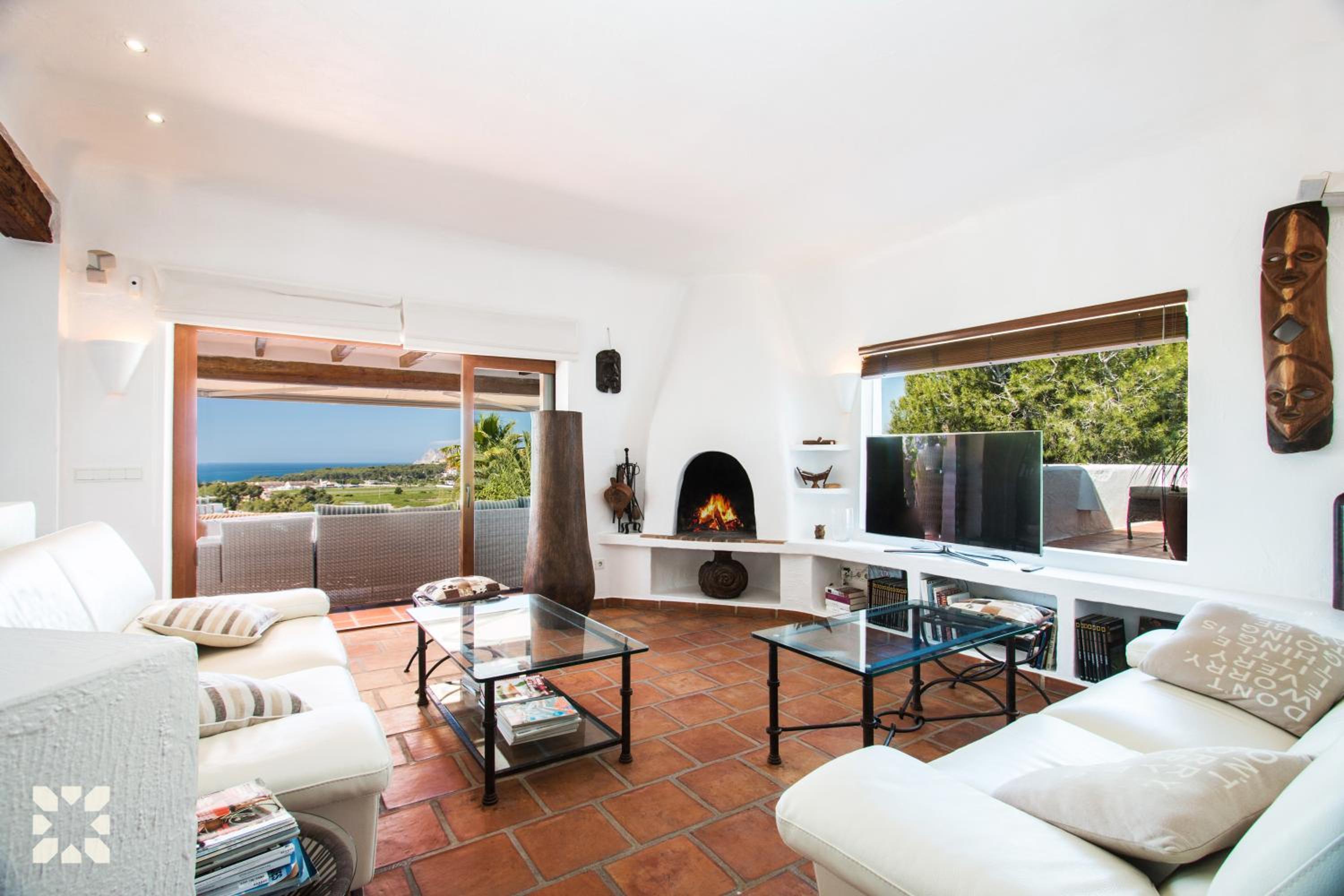 Villa Mistral by Abahana Villas view 4