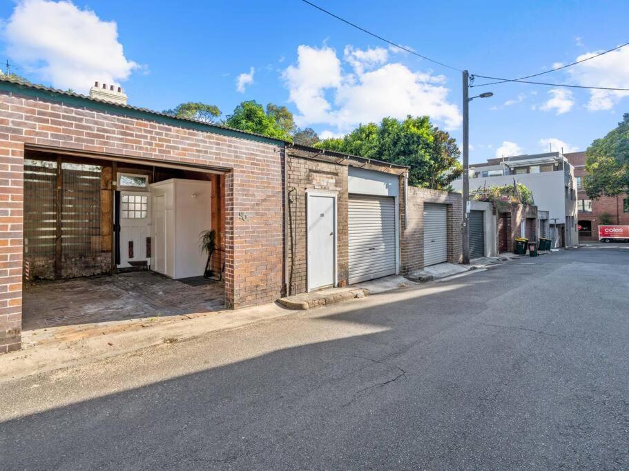 4BR House with Garage near ICC & Darling Harbour & CBD