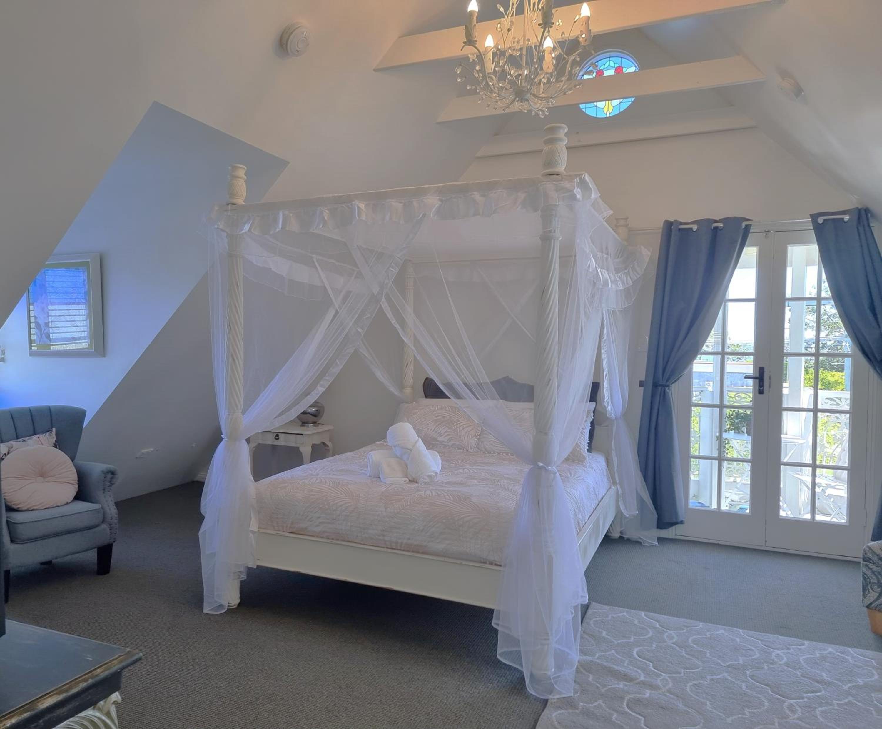 Bella Abode on Bribie - Loft with Pool view 4