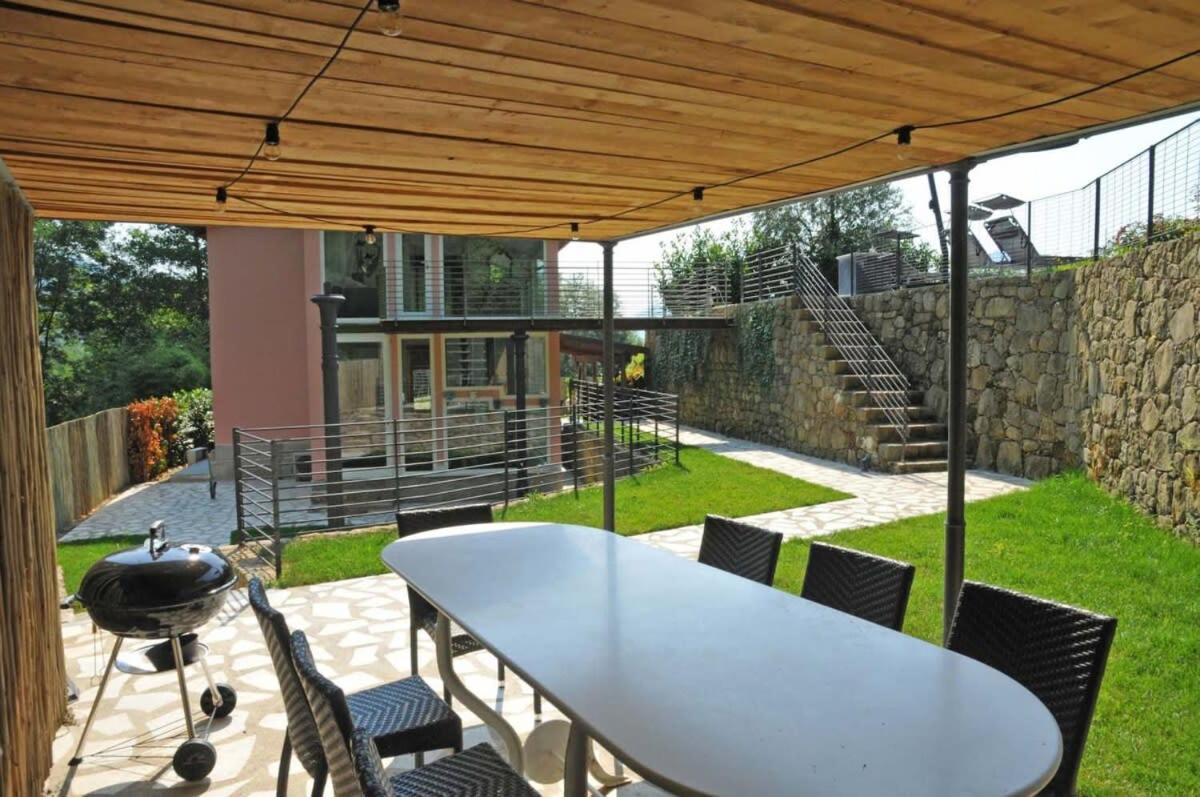 Modern villa with lush surroundings view 3