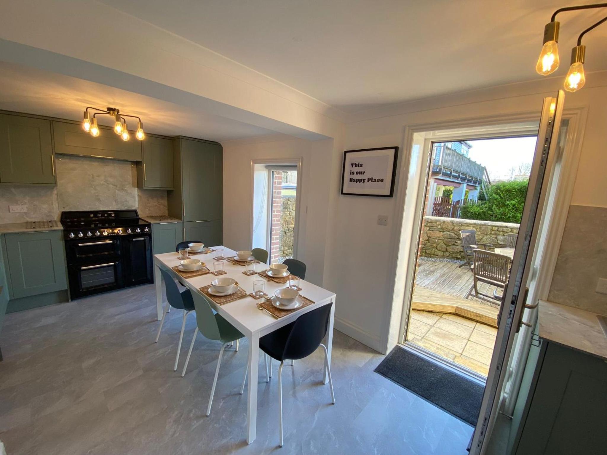 4 Bed House in Lovely Cornish Town view 4