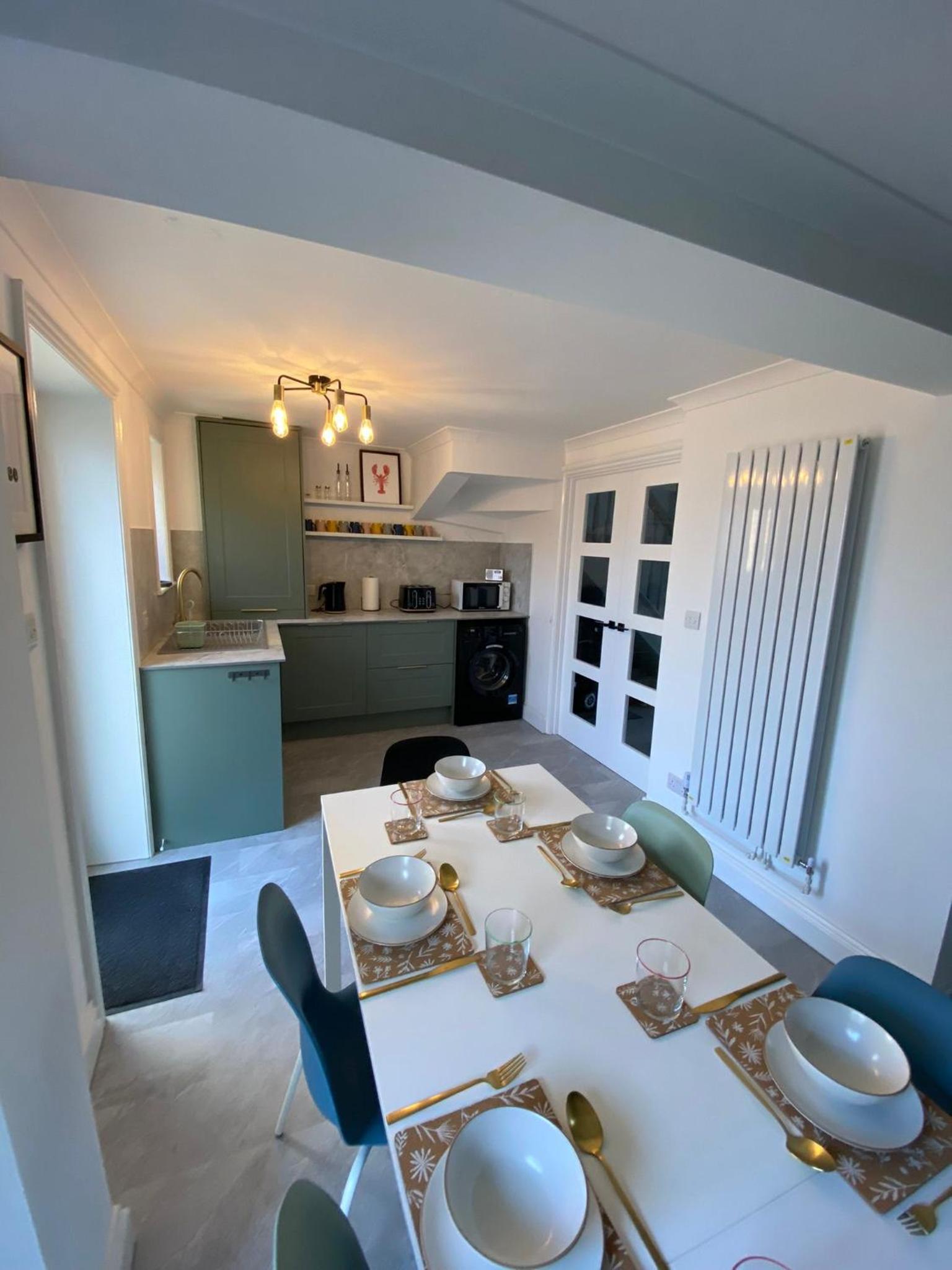 4 Bed House in Lovely Cornish Town view 5
