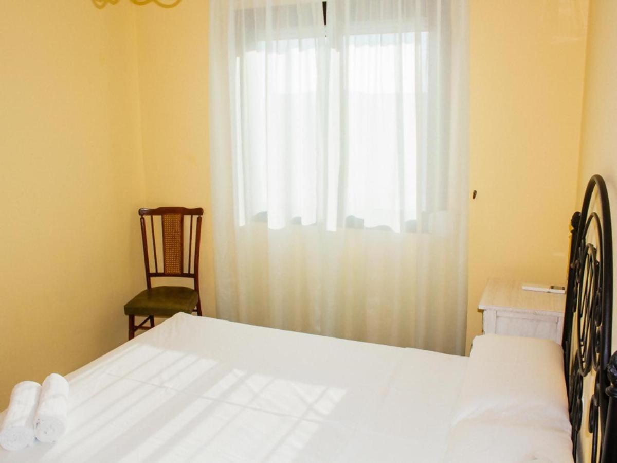 Tipica Casa En Frigiliana con patio y terraza