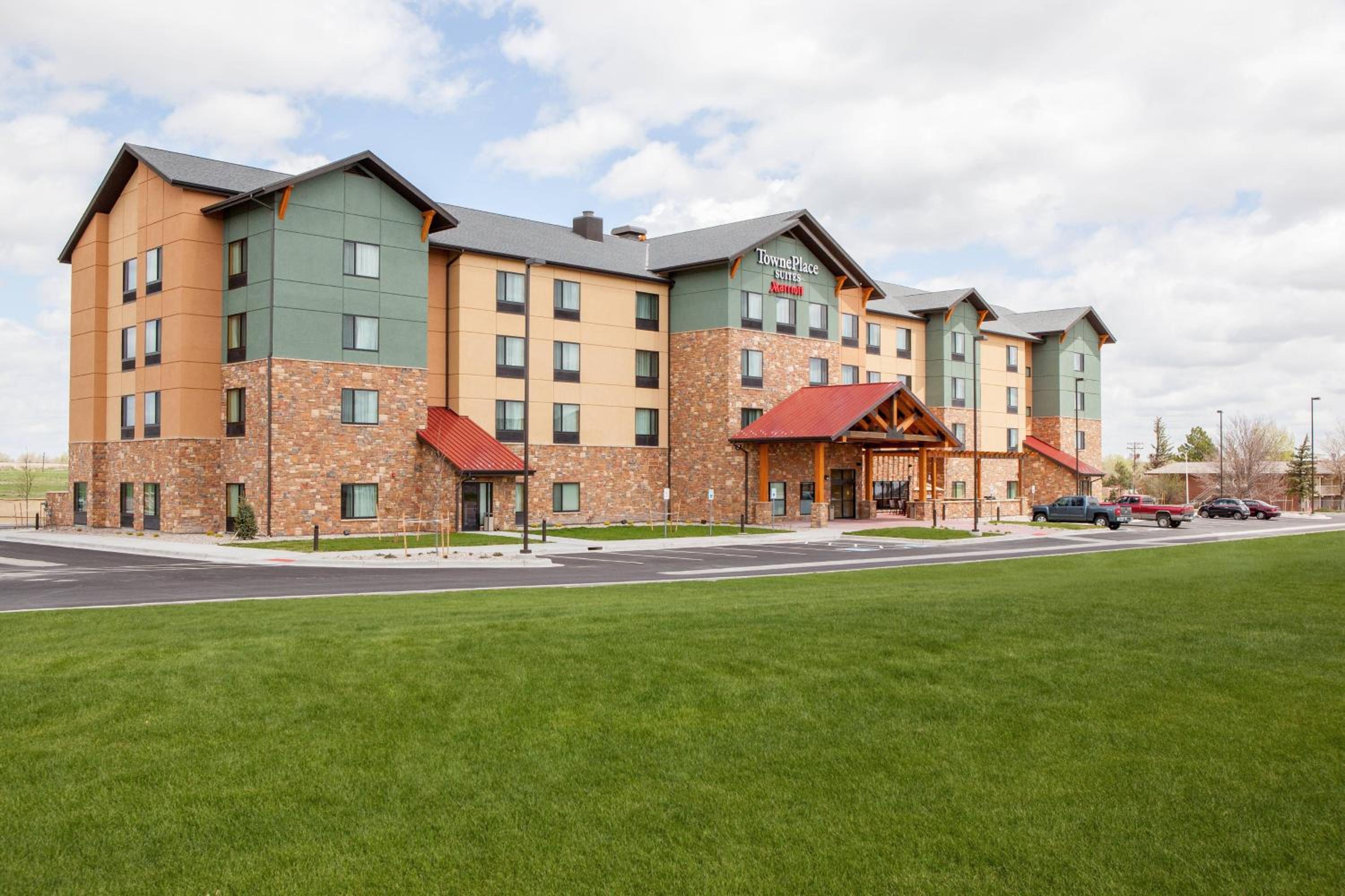Hotel TownePlace Suites by Marriott Cheyenne Southwest/Downtown Area - Image 1