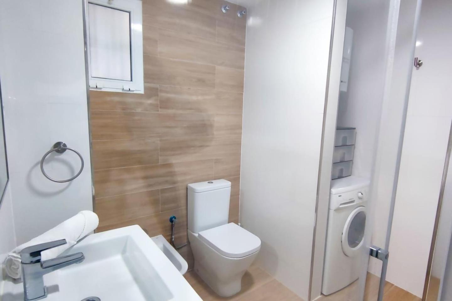 FANTÁSTICO APARTAMENTO TOTALMENTE RENOVADO