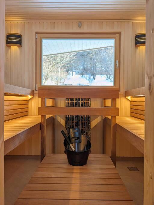 Log cabin rentals & Finland sauna Step House view 5