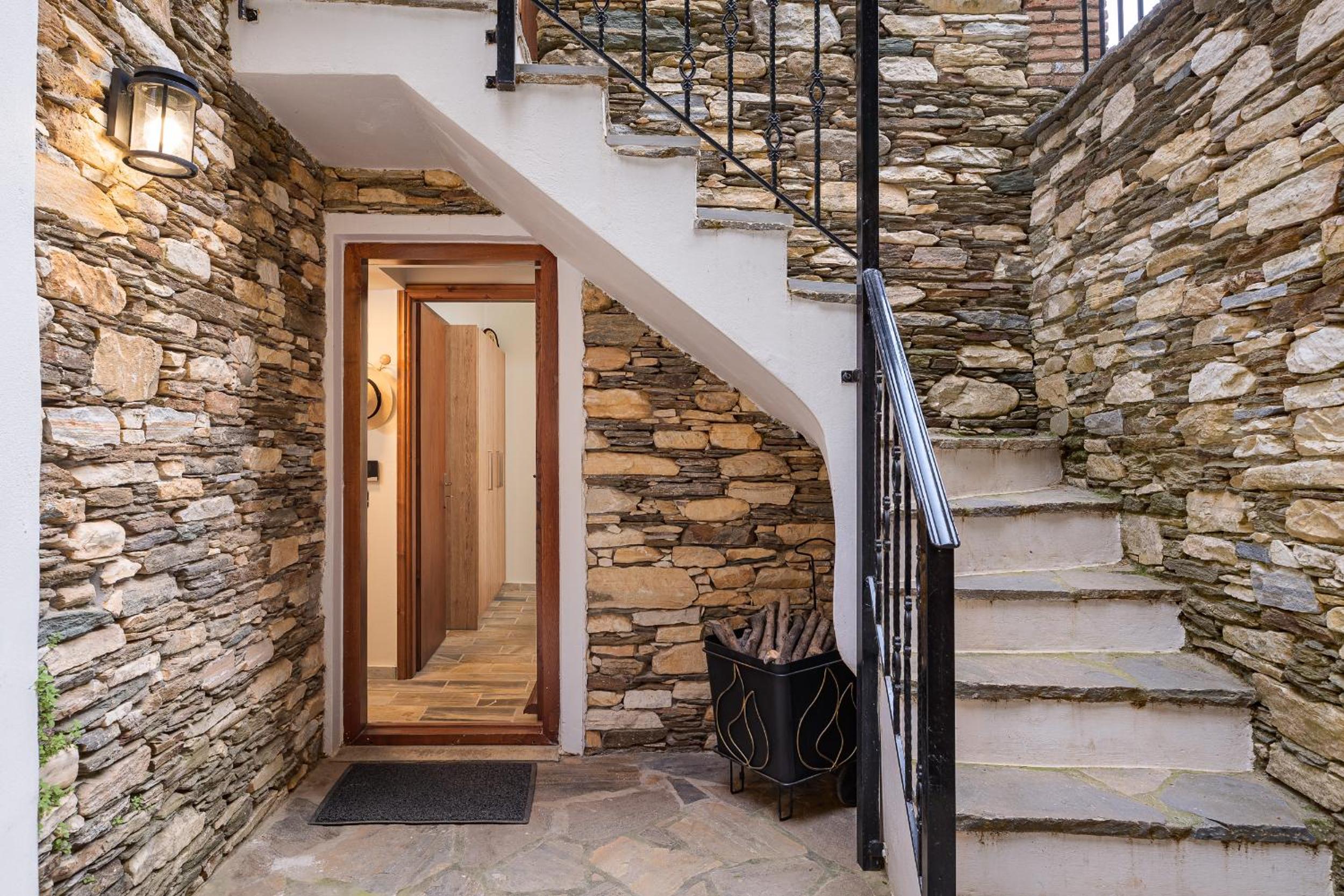 Stone Nest