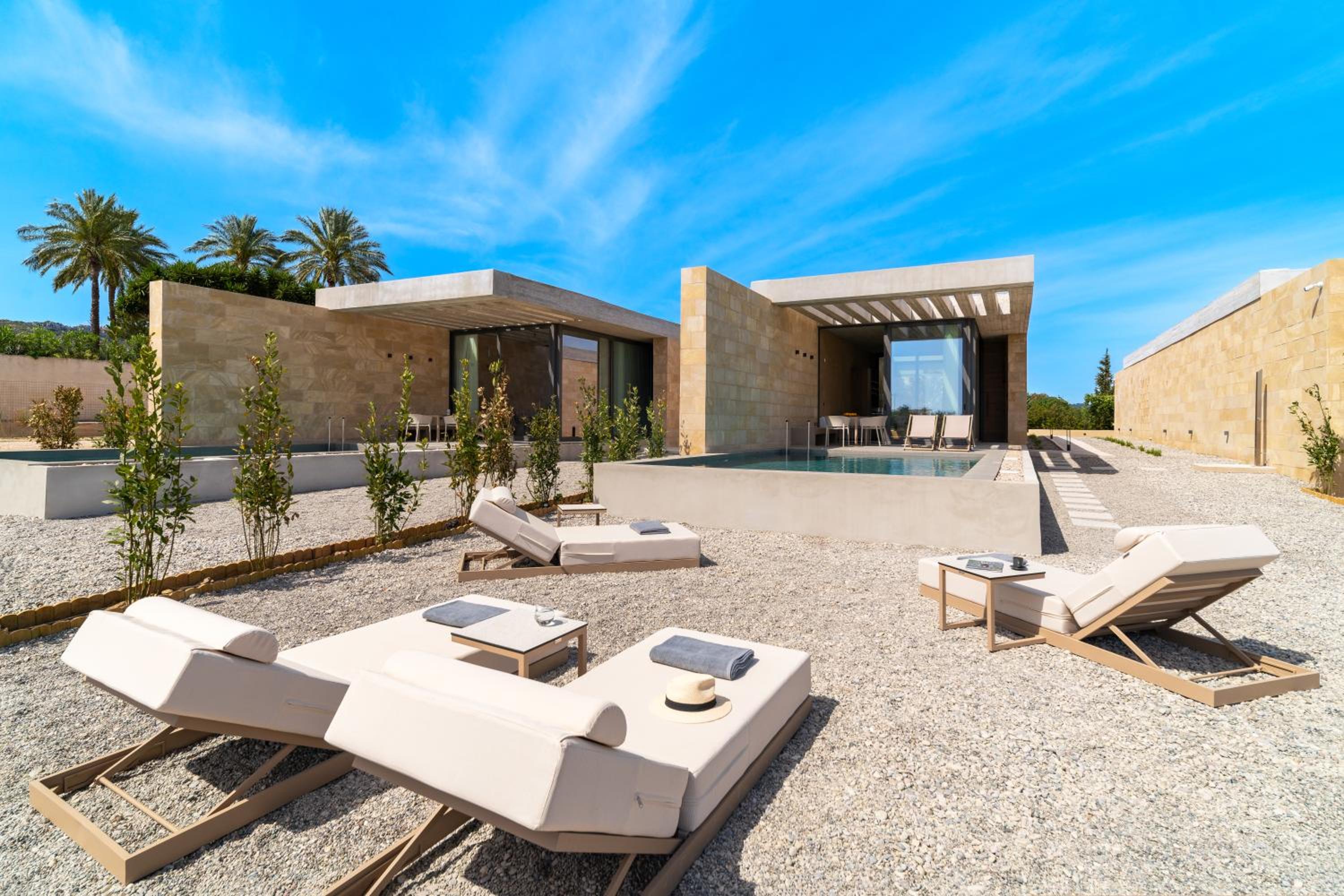 Linear Cabanon Kallithea Luxury Villas