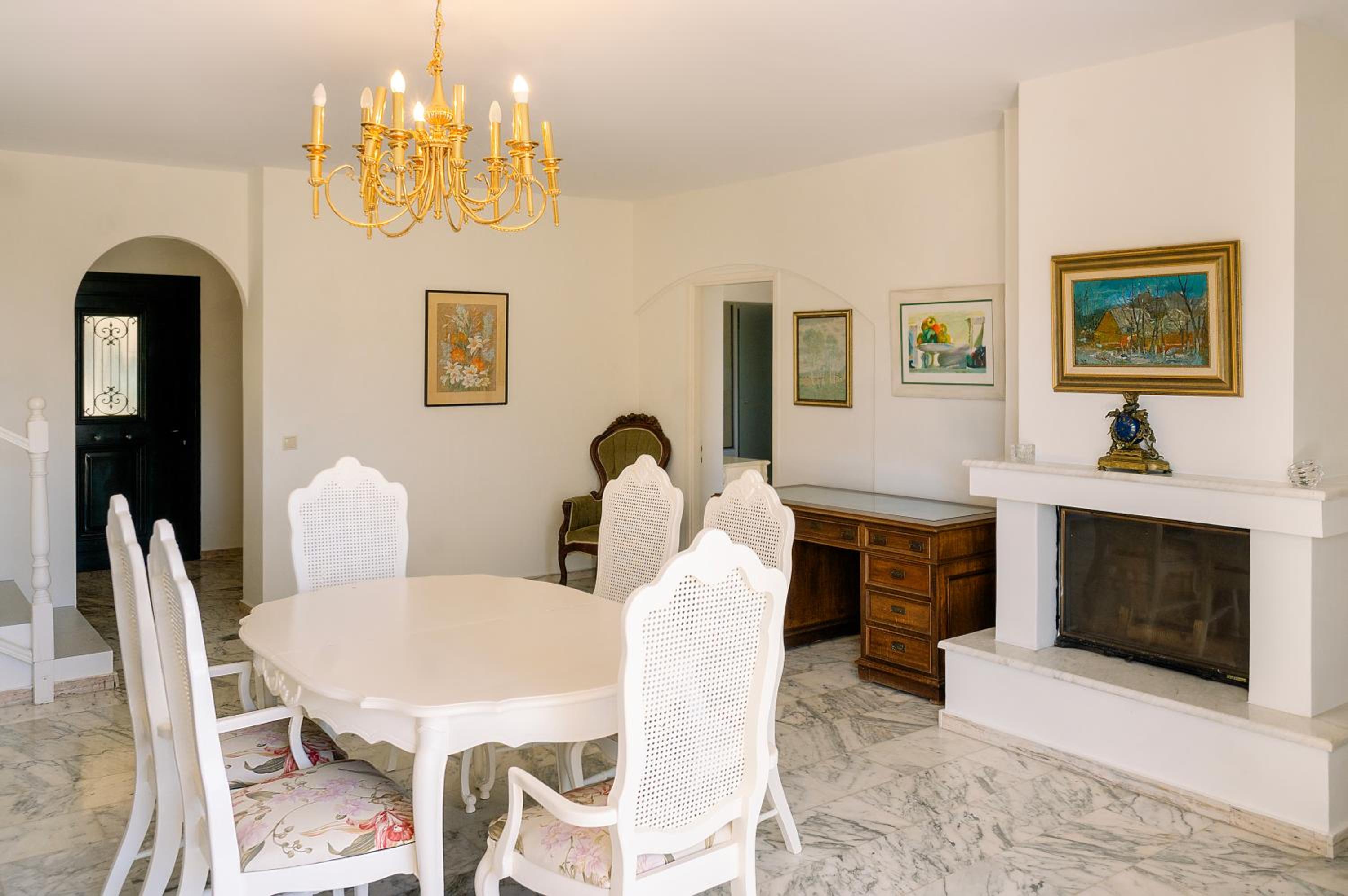 Villa Fioraki