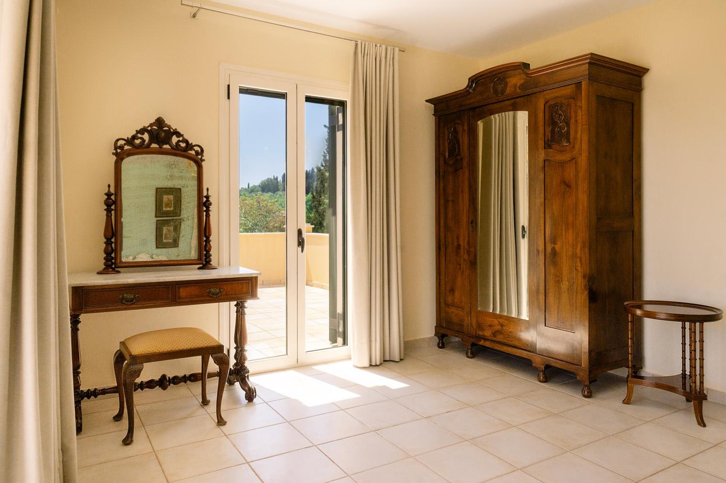 Villa Fioraki