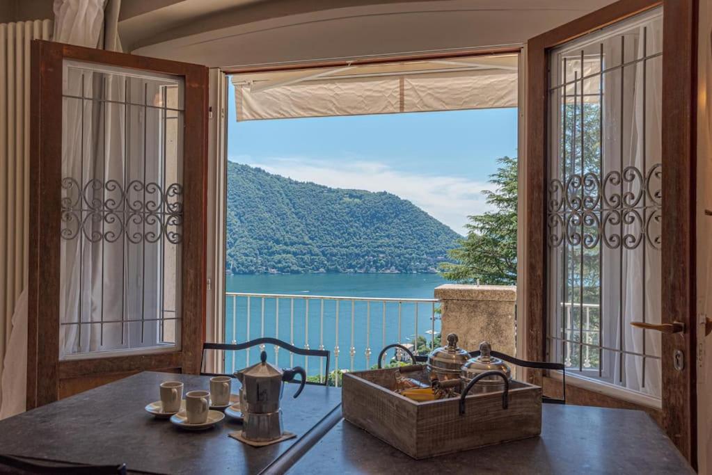 Suite in Villa Emilia- amazing lake view