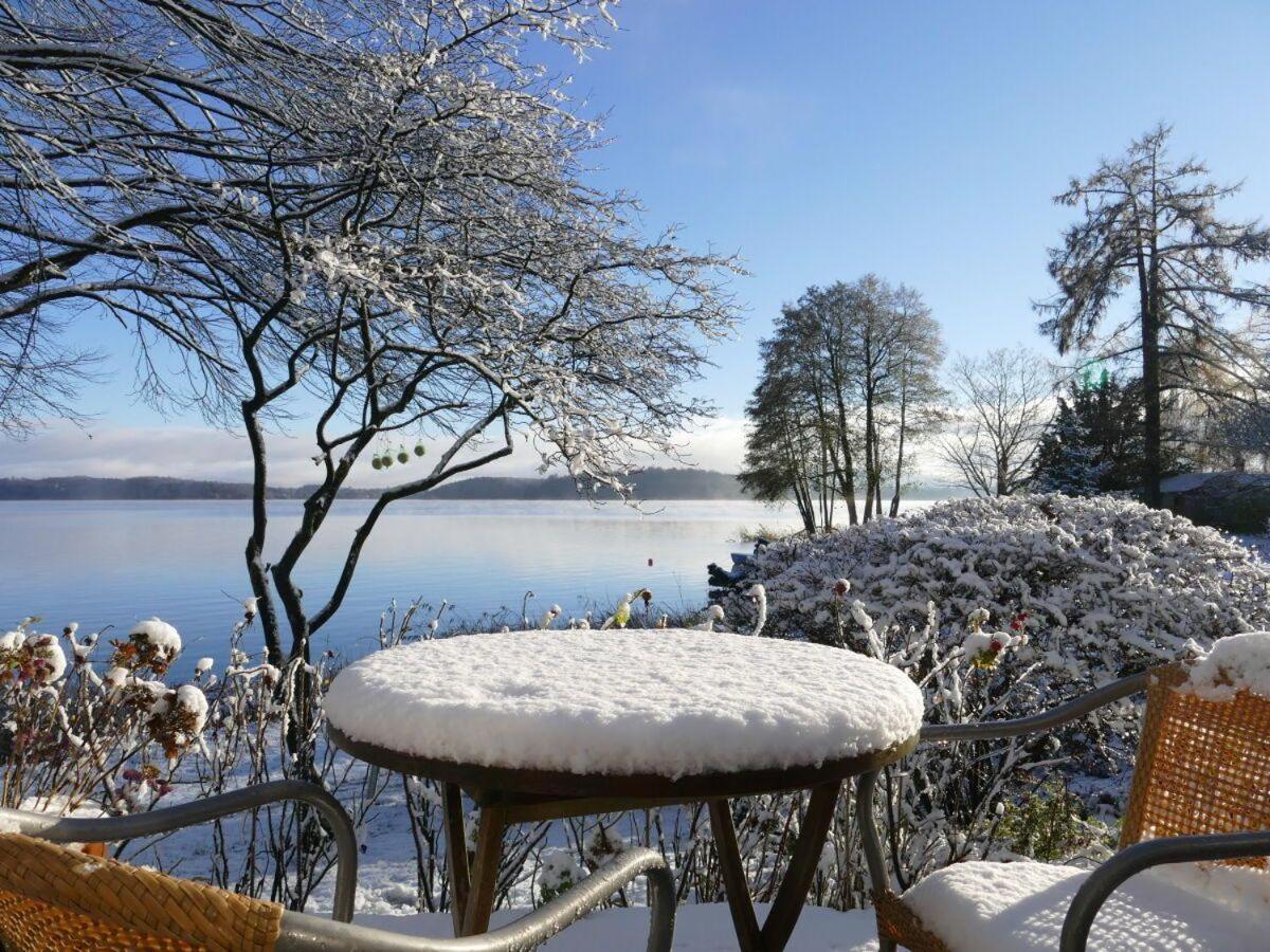 Ferienhaus-mit-direktem-Zugang-zum-Kellersee