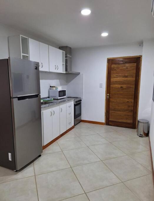 Departamento Centrico 2A - Valor en Dolares!!!