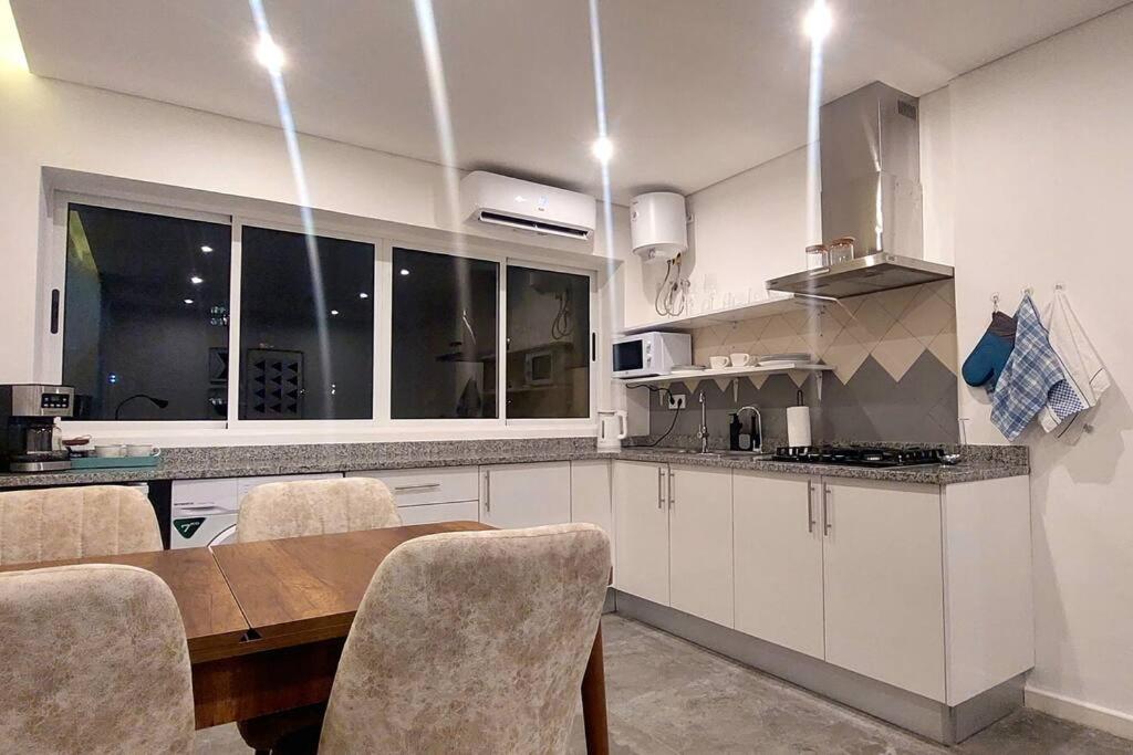 Modern design 1br in downtown Luanda