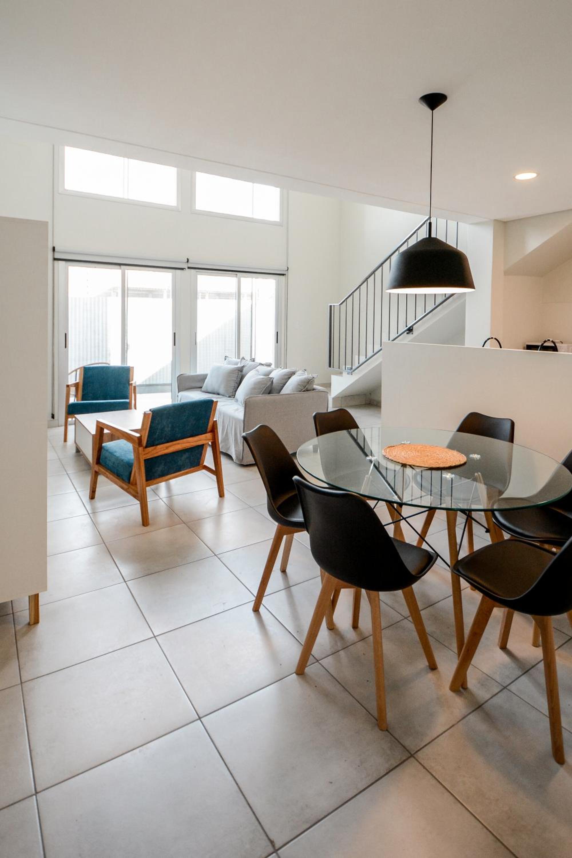 5- Fantastico duplex centrico!