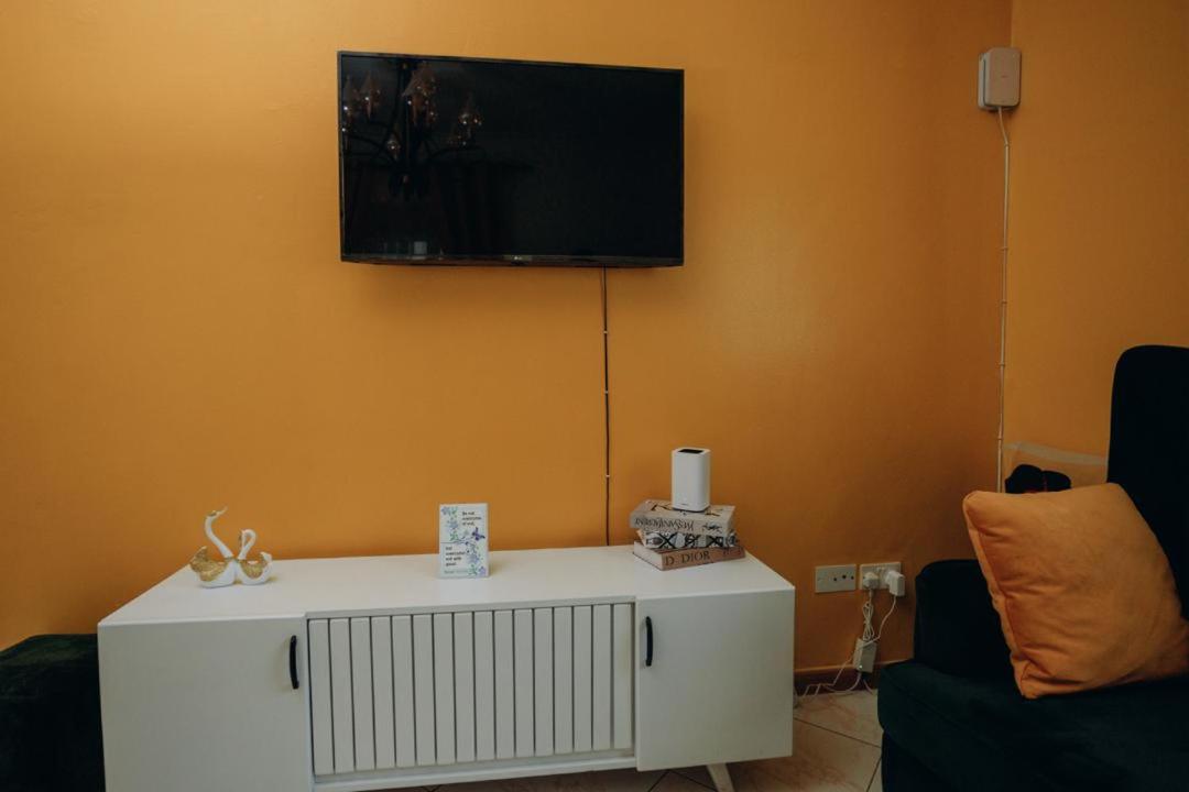 OREEKA COZY HOME