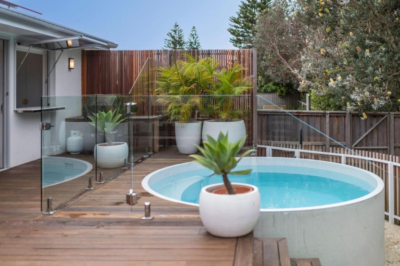 Diamond Beach House beachfront pool pets