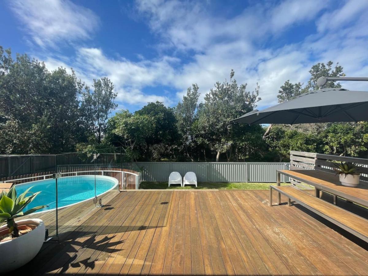 Diamond Beach House beachfront pool pets