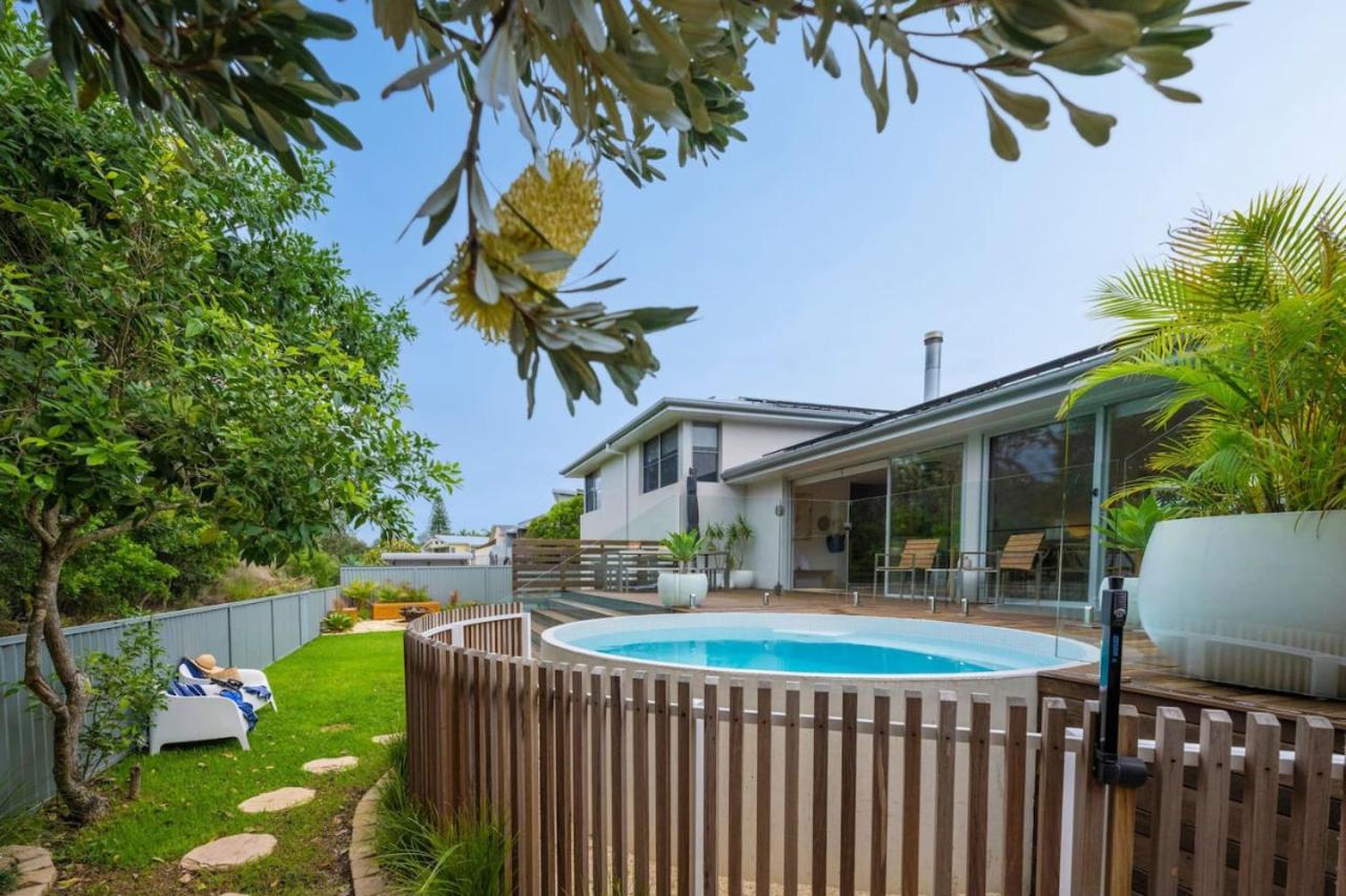 Diamond Beach House beachfront pool pets