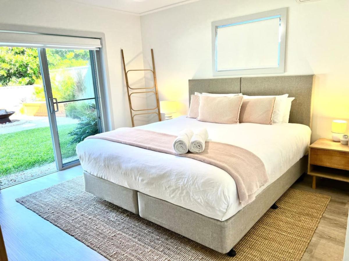 Diamond Beach House beachfront pool pets
