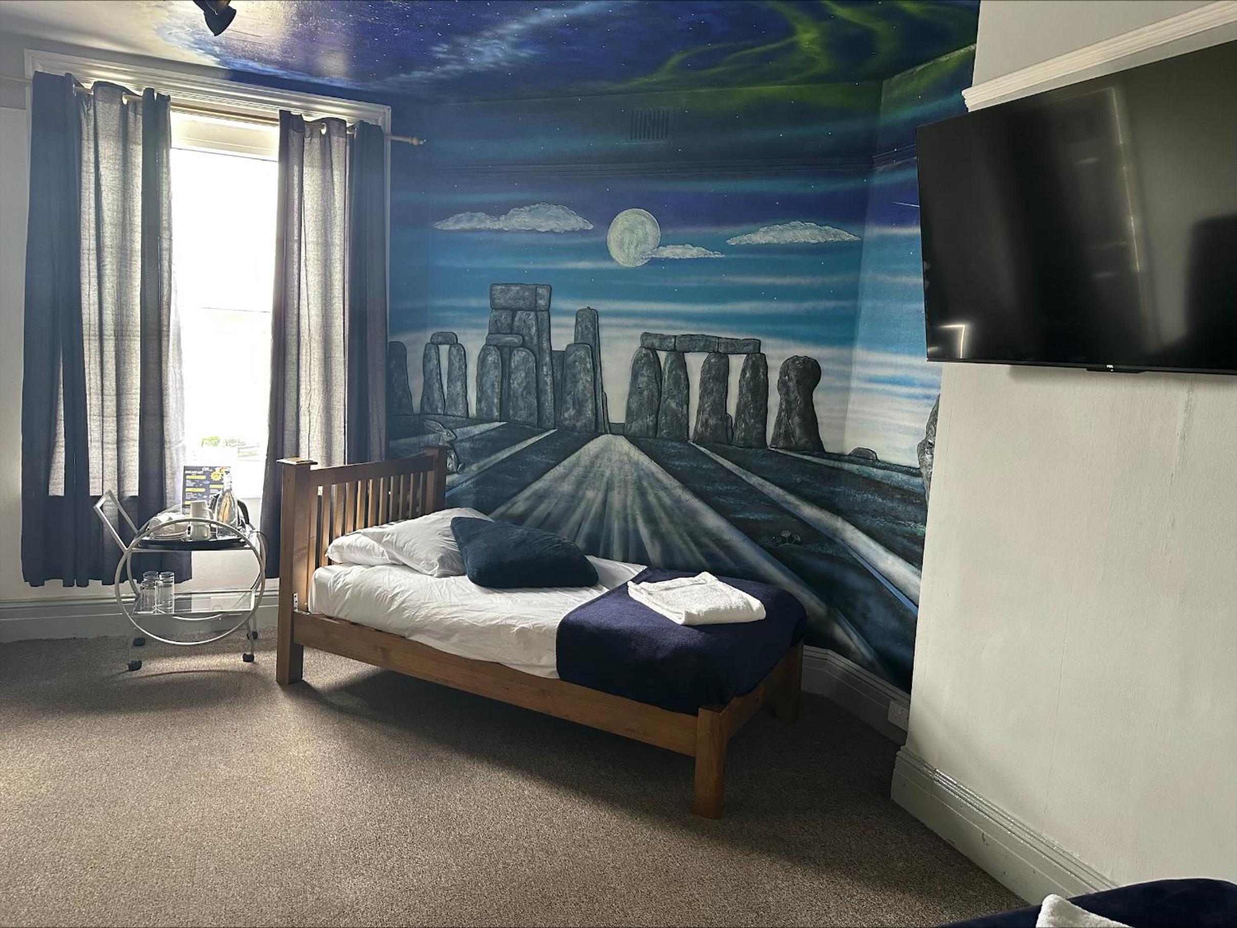Stonehenge Inn