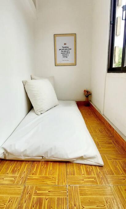 Pet friendly T1 sossegado c/ pátio espaçoso