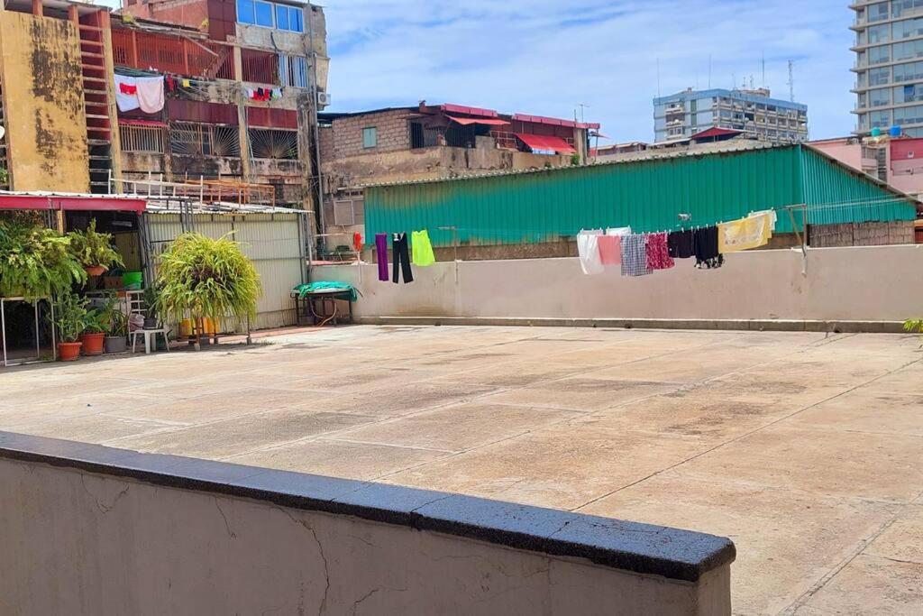 Pet friendly T1 sossegado c/ pátio espaçoso