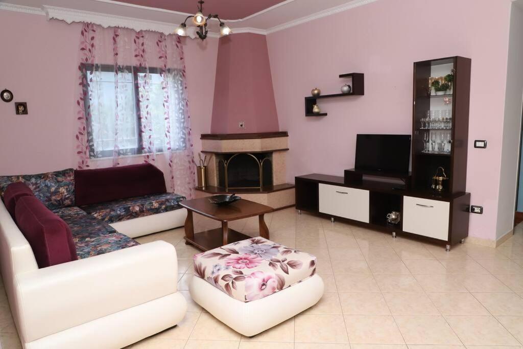 Toni Apartment Berat