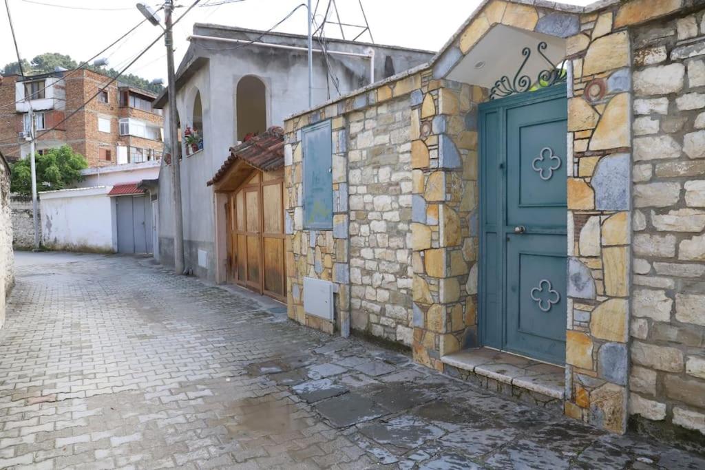 Toni Apartment Berat