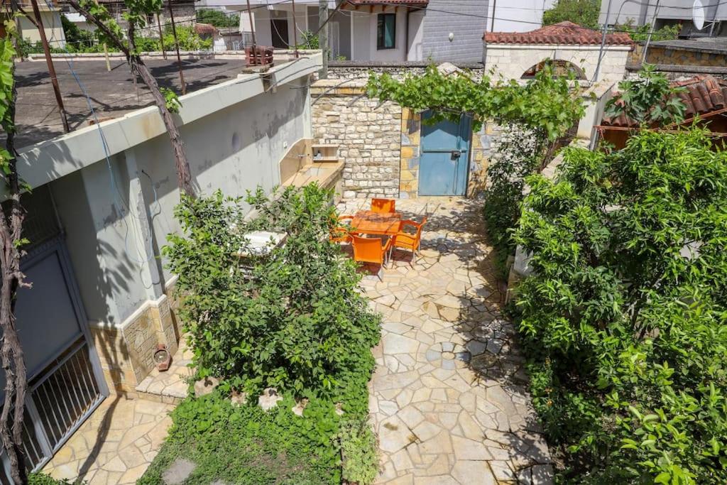 Toni Apartment Berat