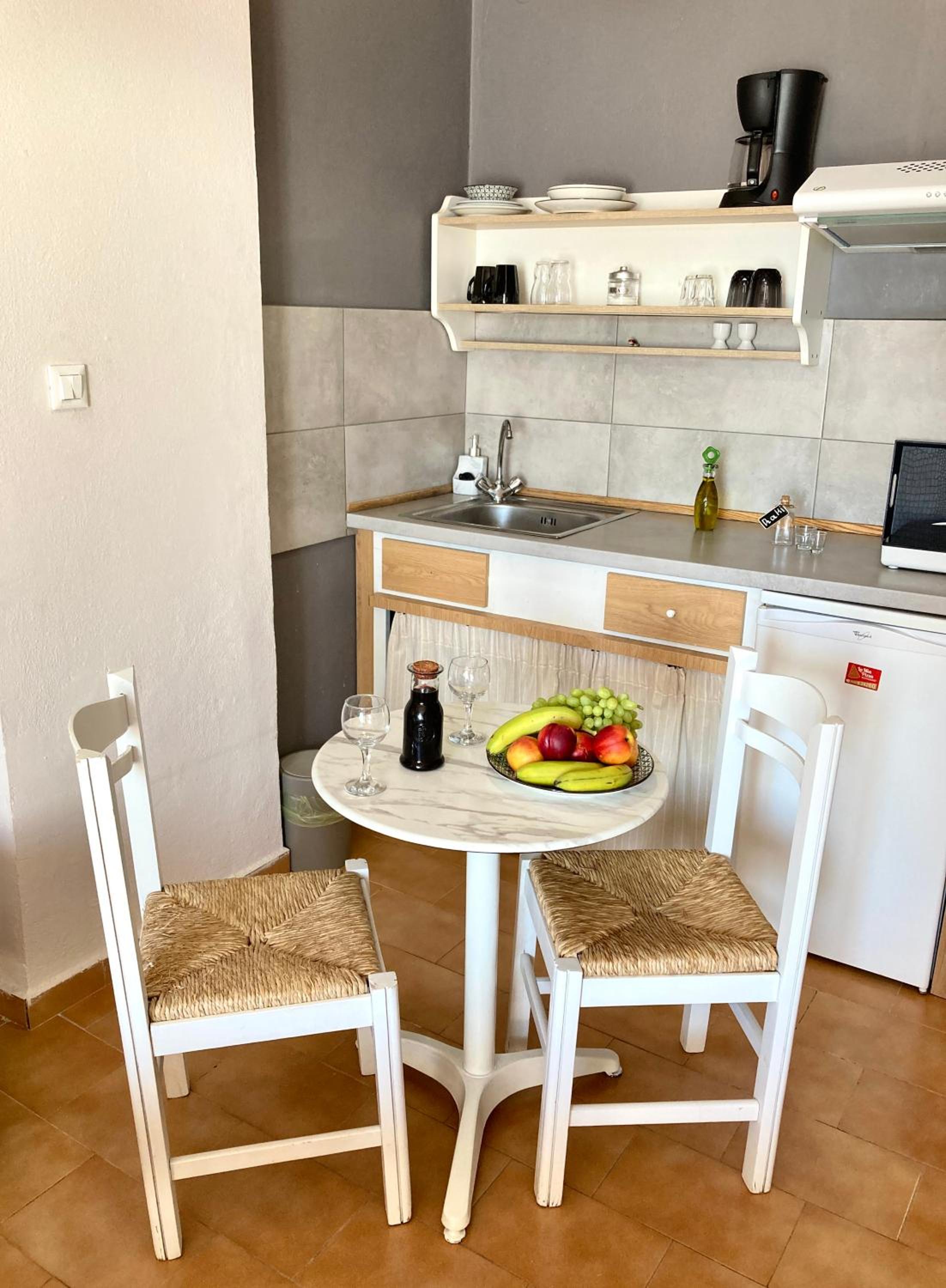 Eleana Apartments