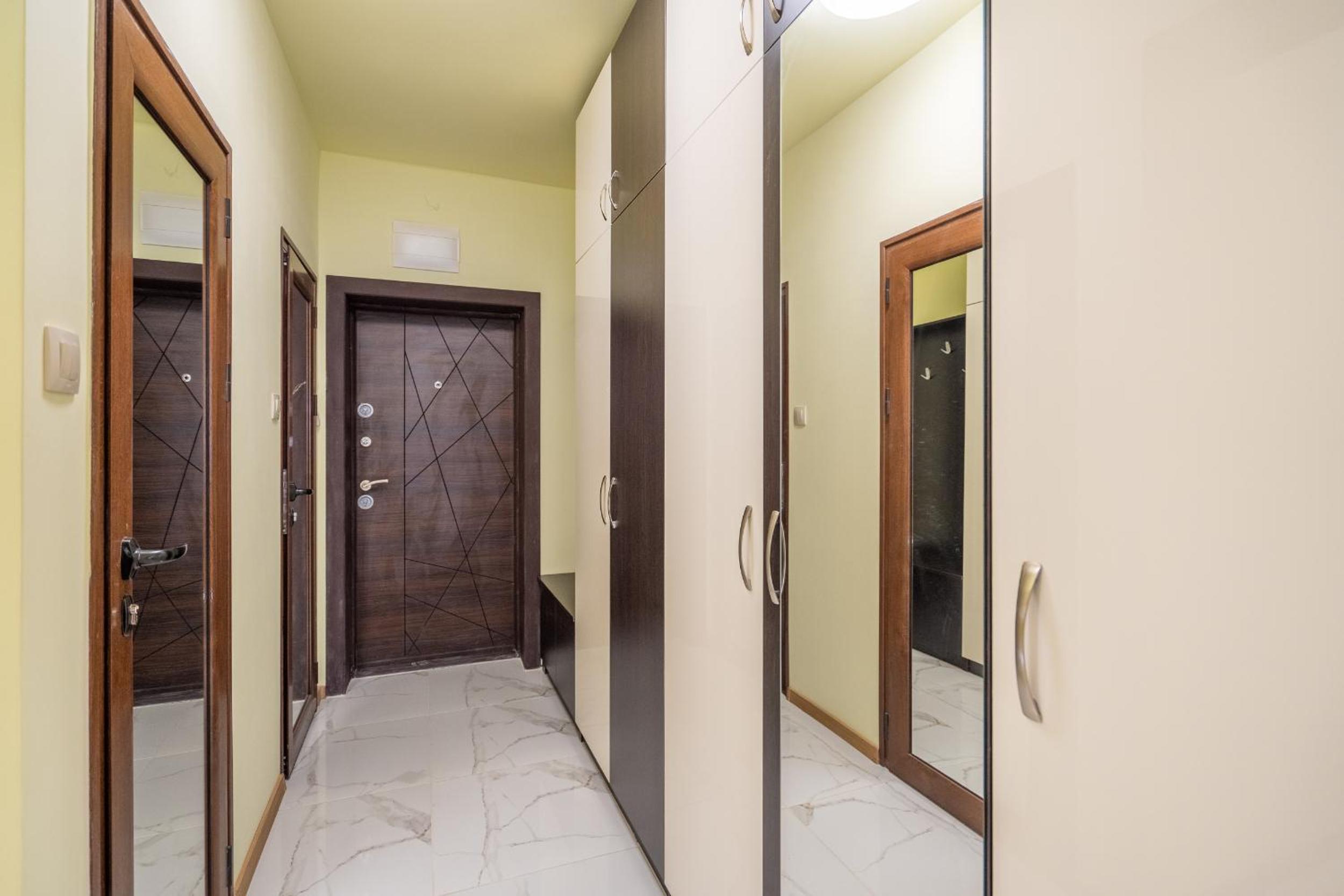 Top Location Central New & Spacious 3 BDR apt Medical Academy