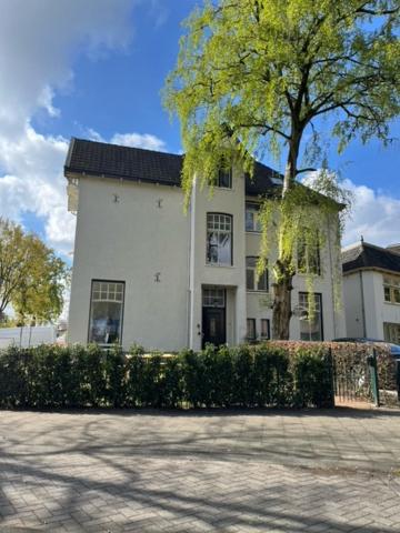 Luxe kamer in stadsvilla, gratis parkeren! view 3