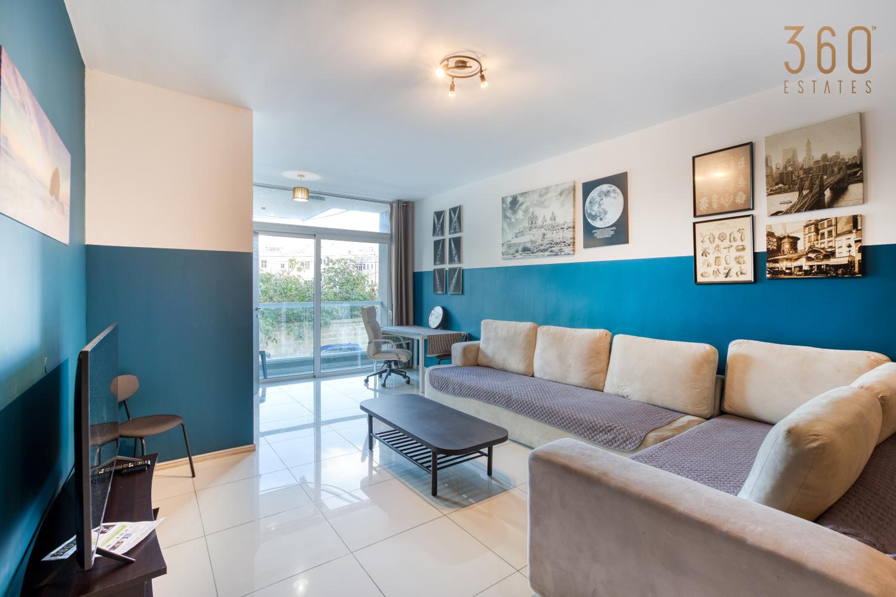 Spacious, 10 Seater Sofa, 3Bed3Bath with WIFI & AC by 360 Estates view 3