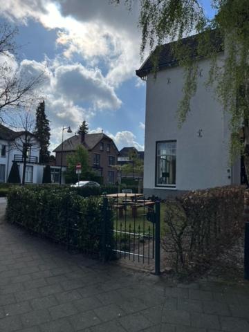 Luxe kamer in stadsvilla, gratis parkeren! view 5