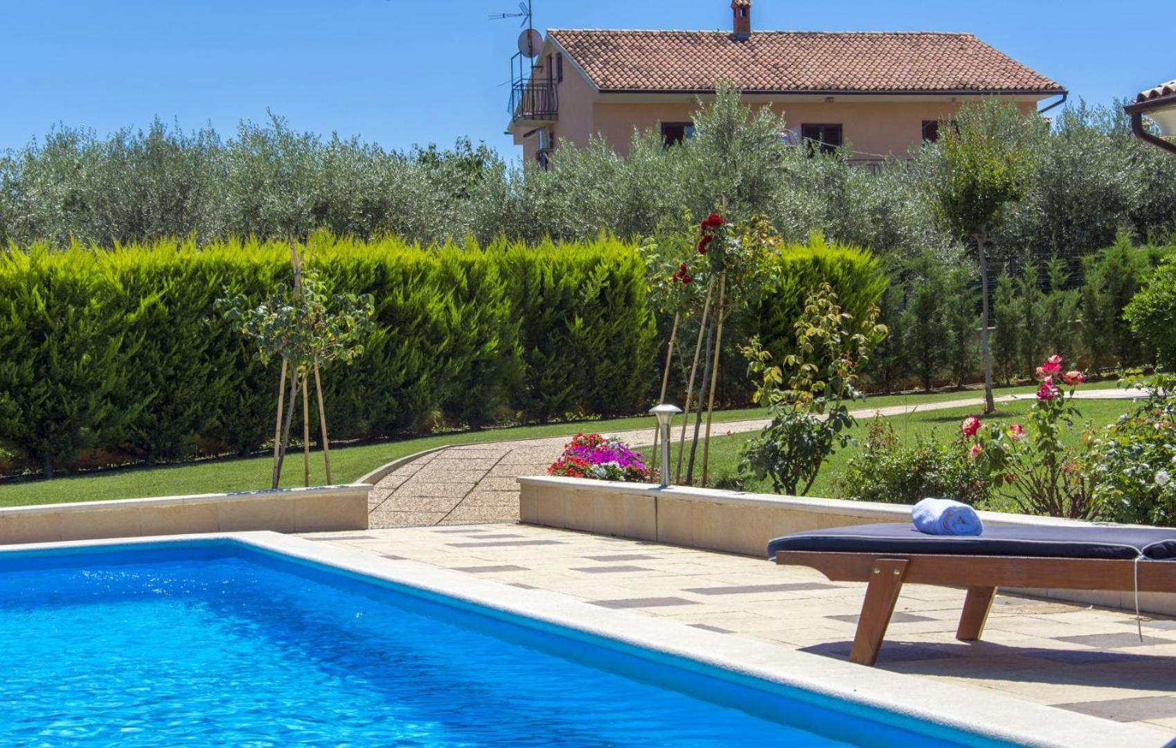Beautiful Villa Judita with pool in Tar