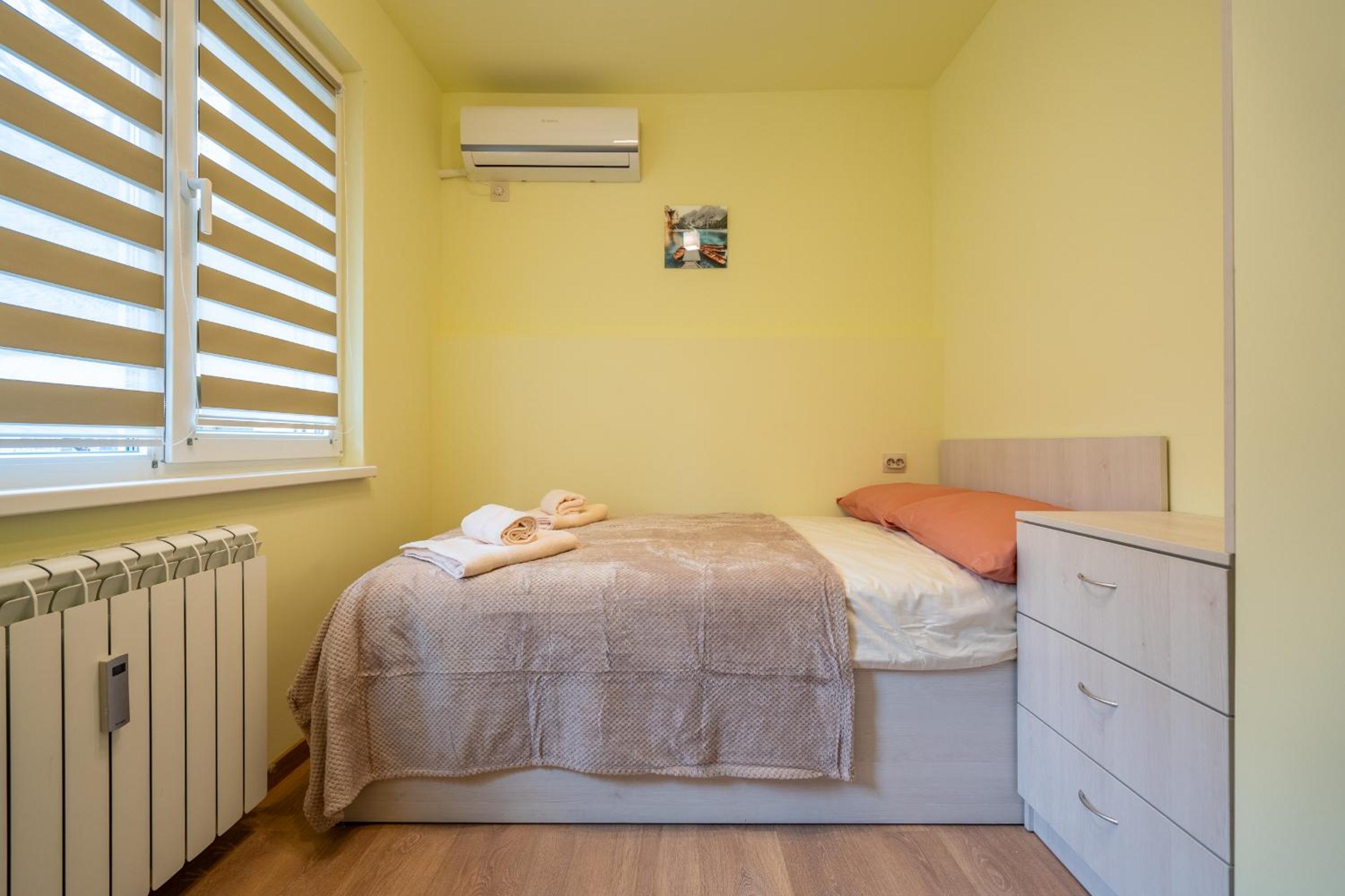 Top Location Central New & Spacious 3 BDR apt Medical Academy