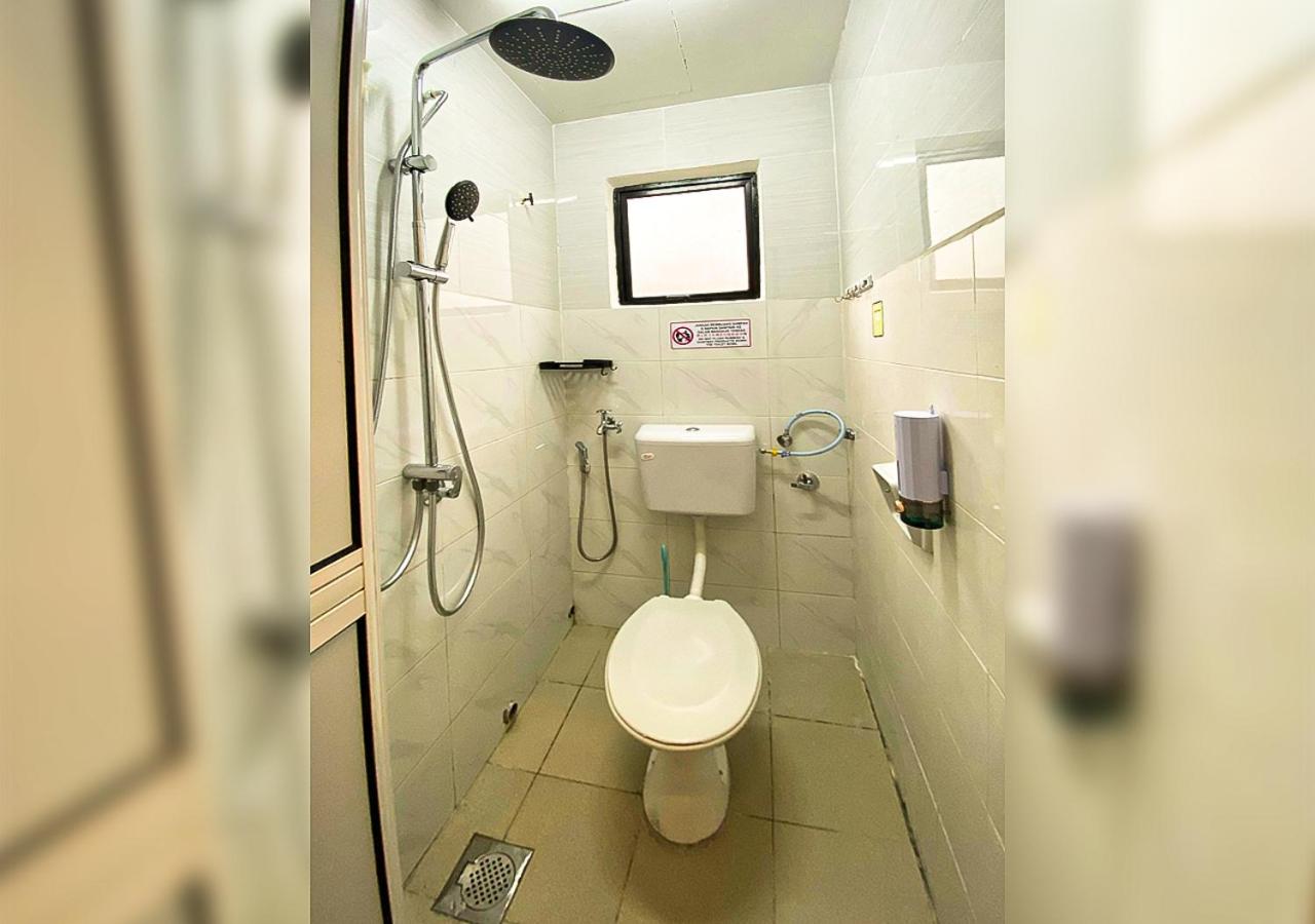 Hostel Sriamera