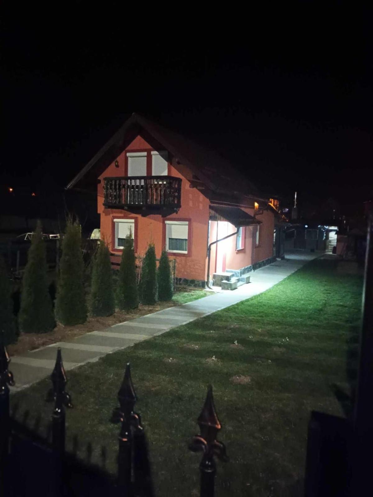 Photo 48