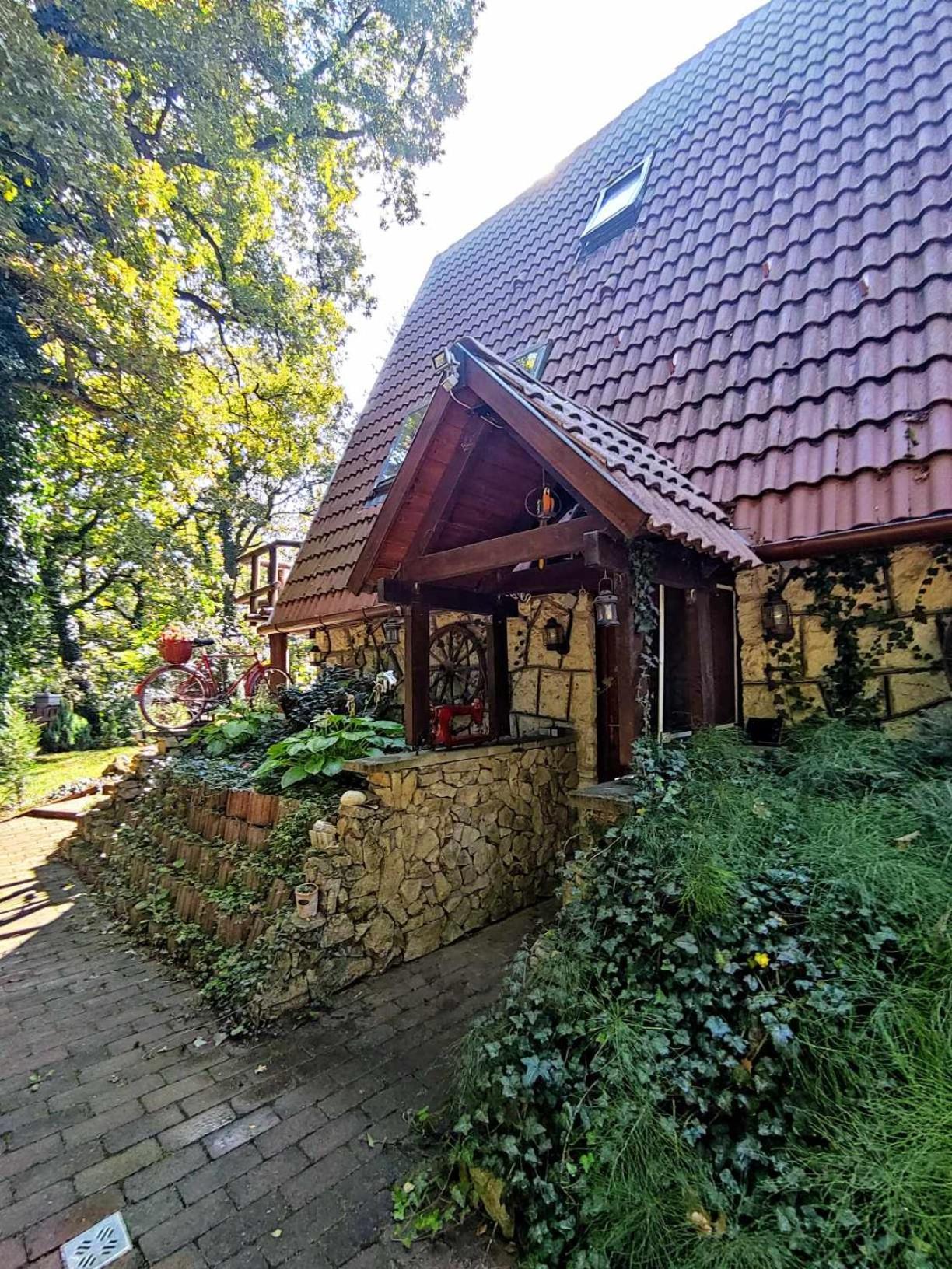 Pola vendégház