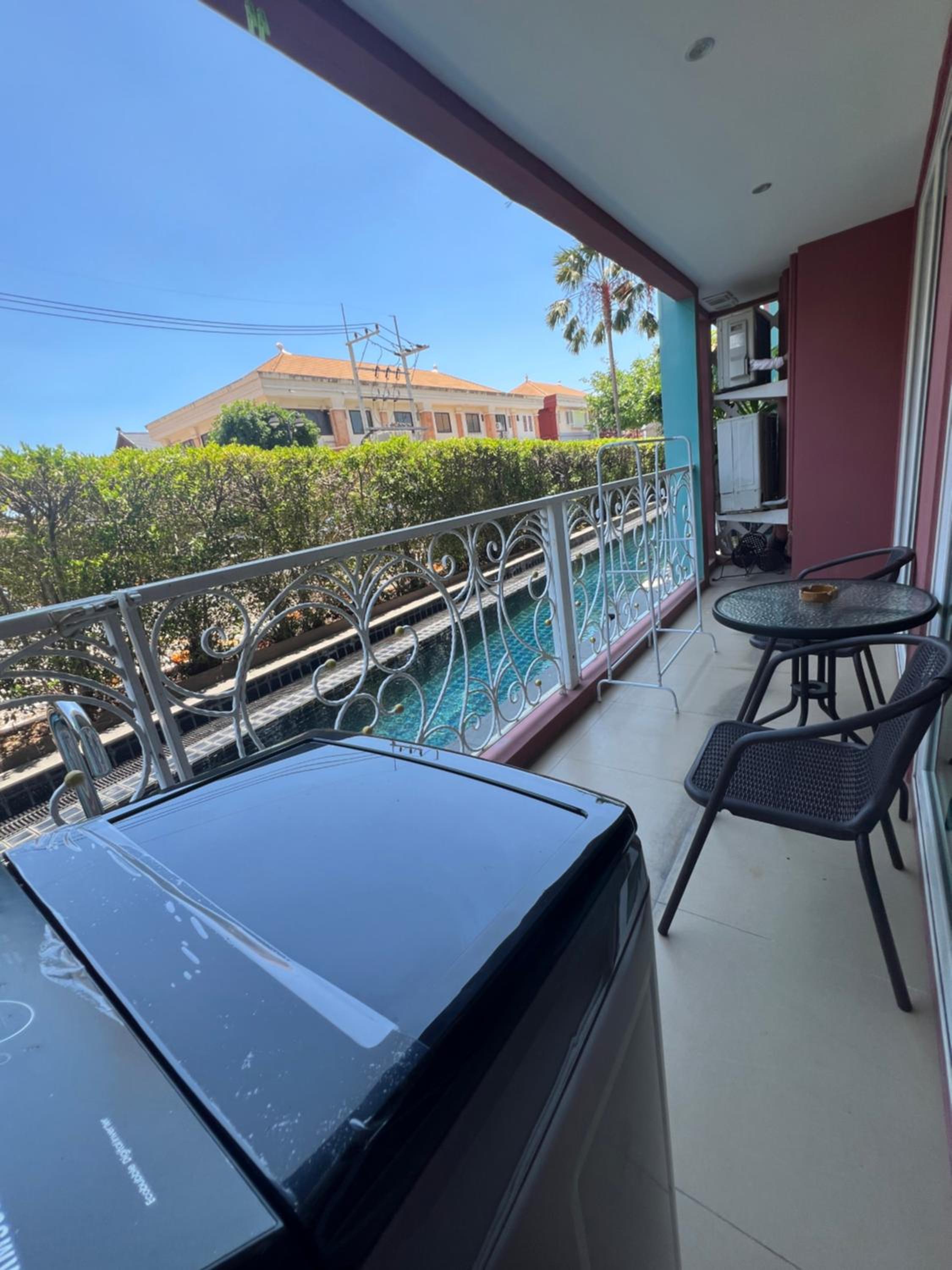 Grande Caribbean Condo by Somphong