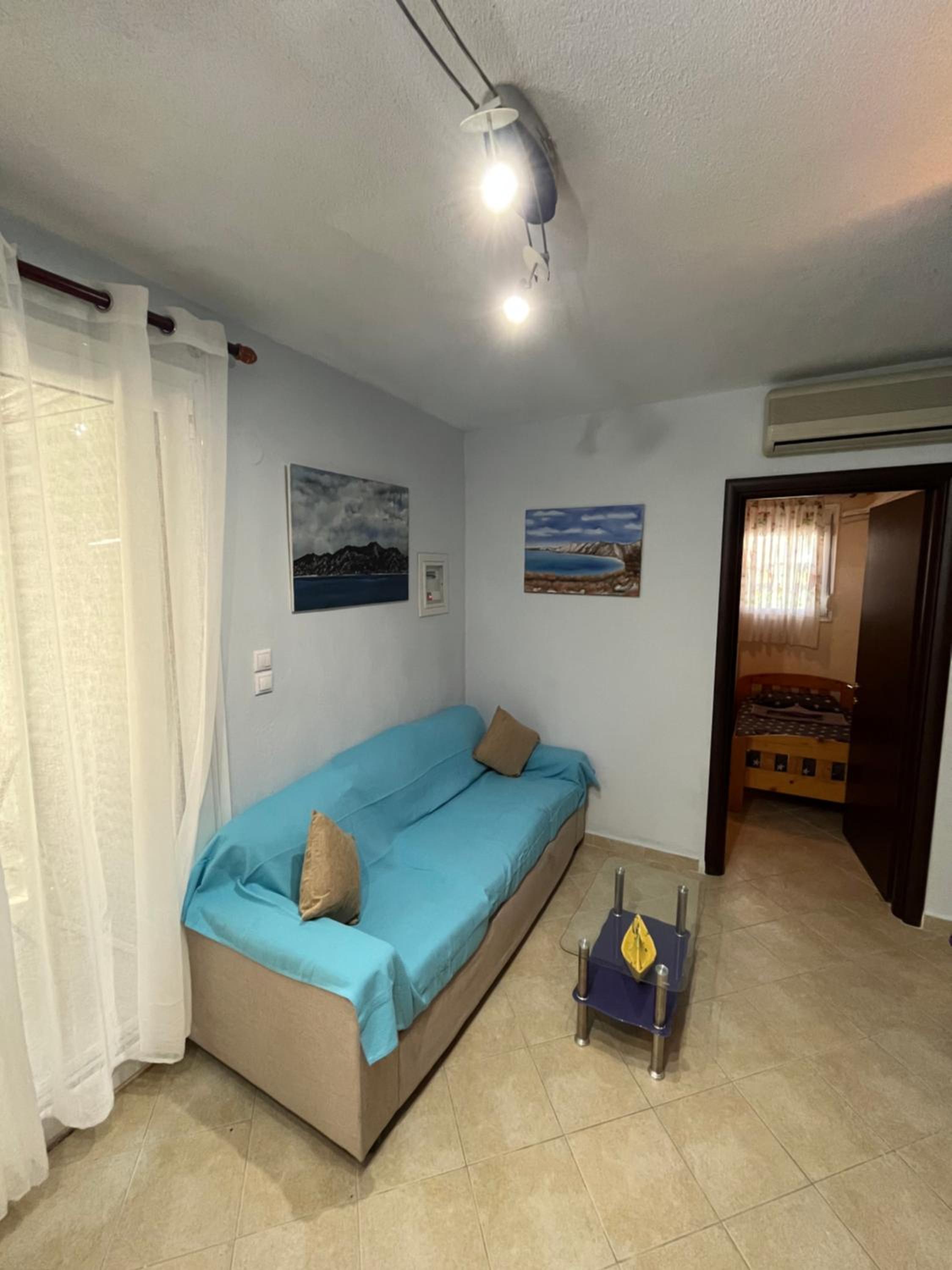 Andres house
