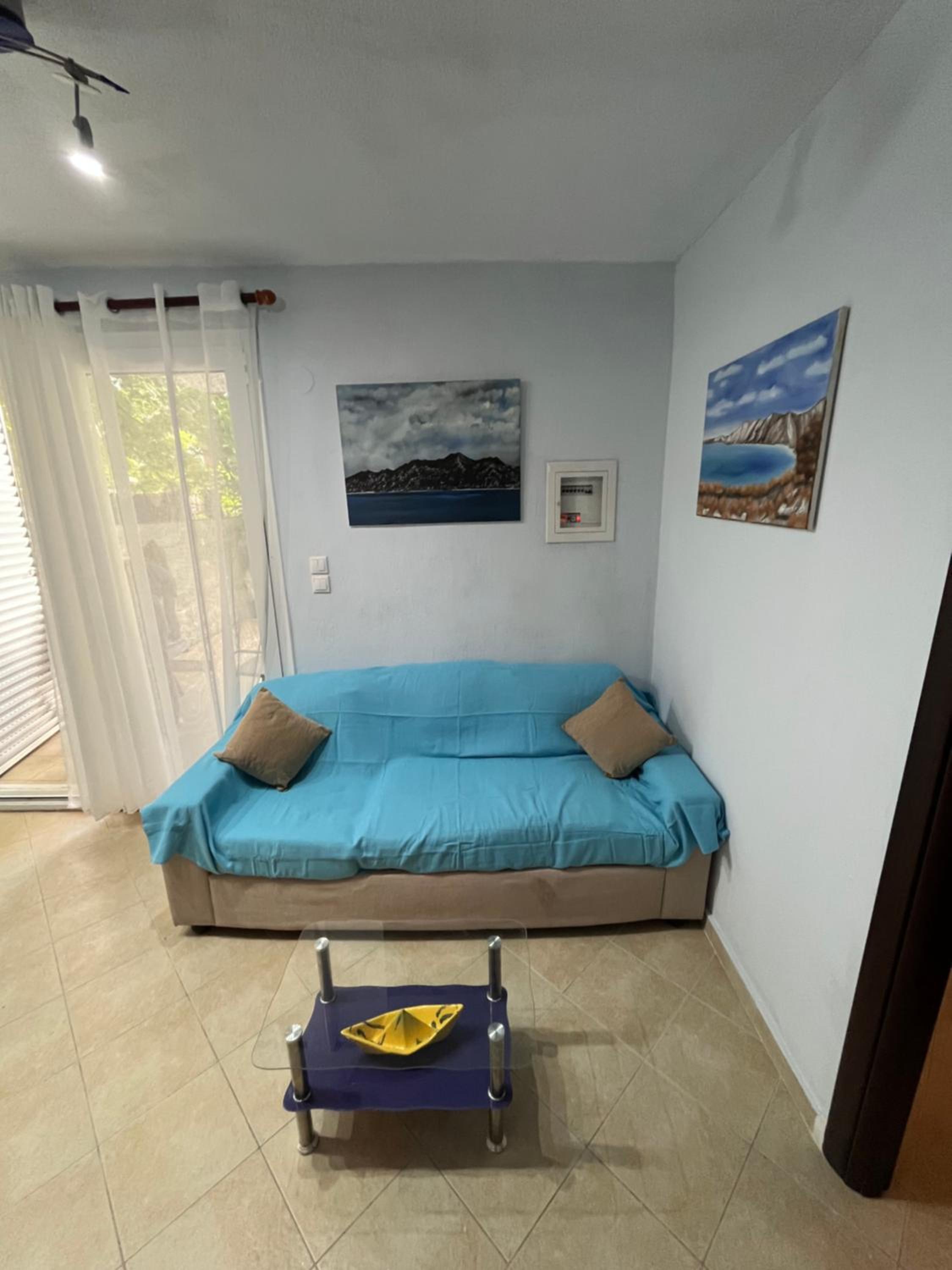 Andres house
