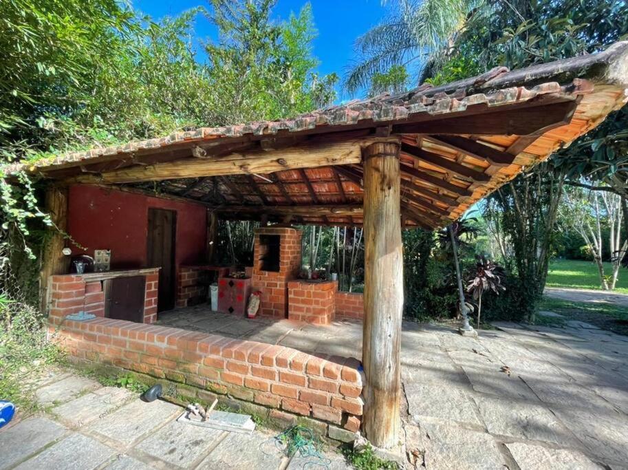 Casa amarela