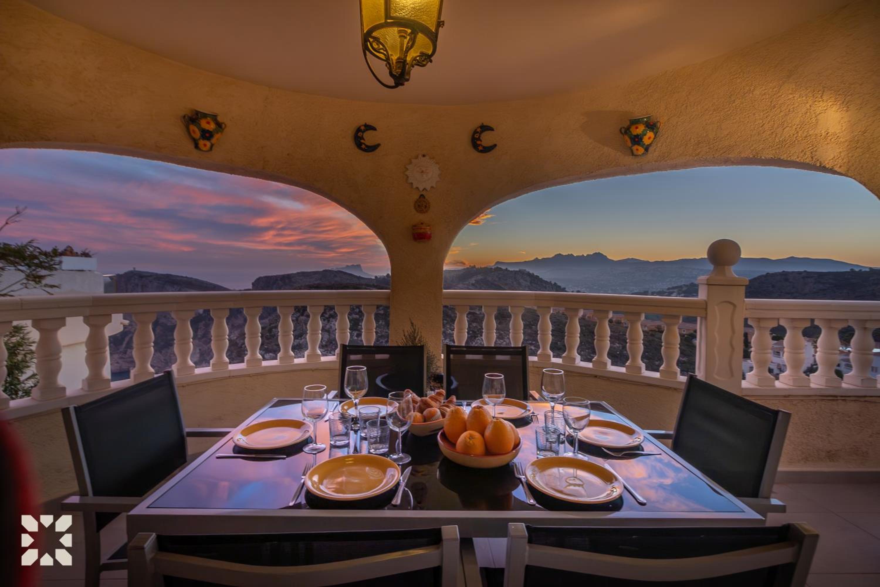Villa Sunset Rock by Abahana Villas