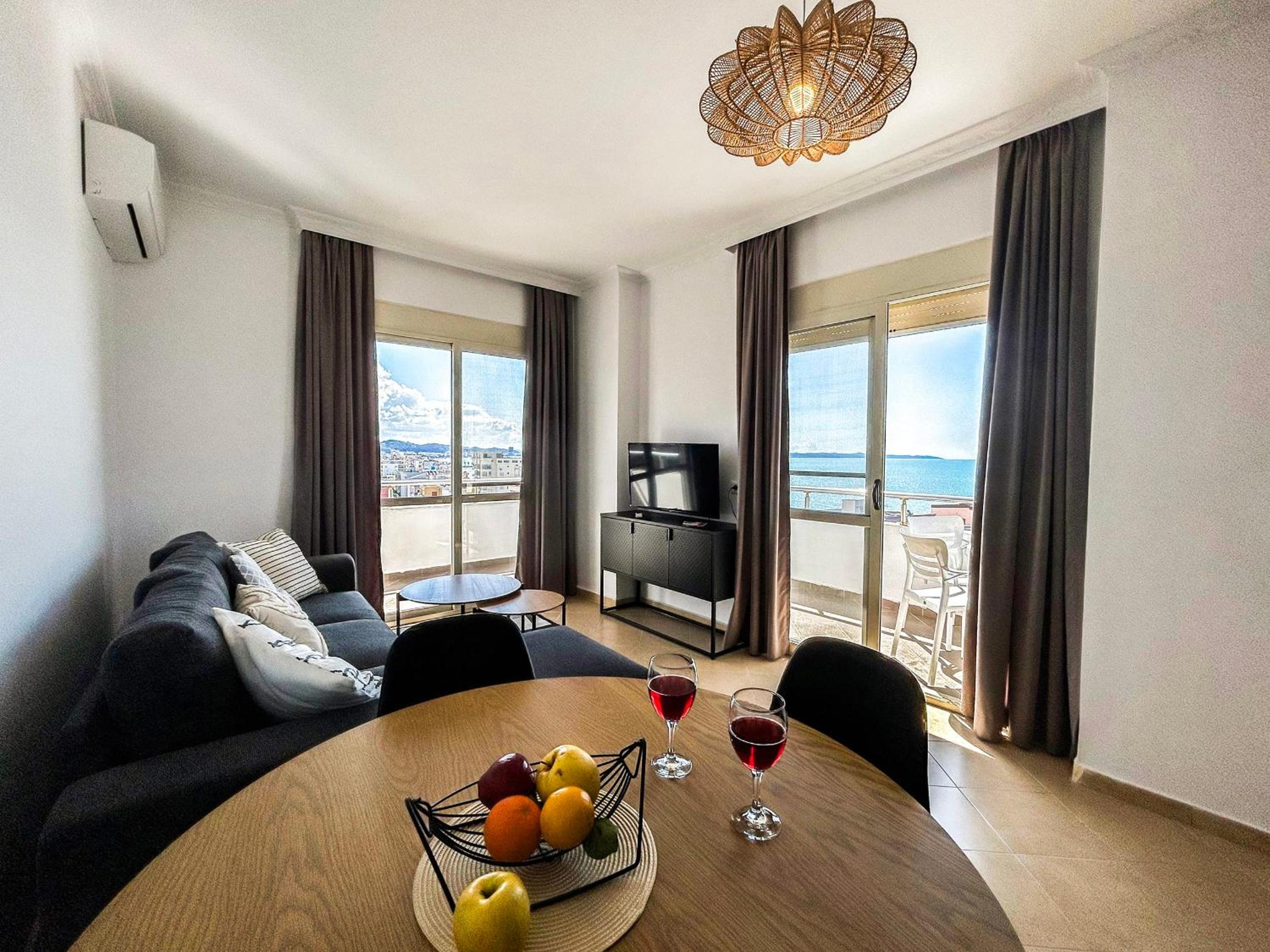 Breathtaking sea view apartment 687